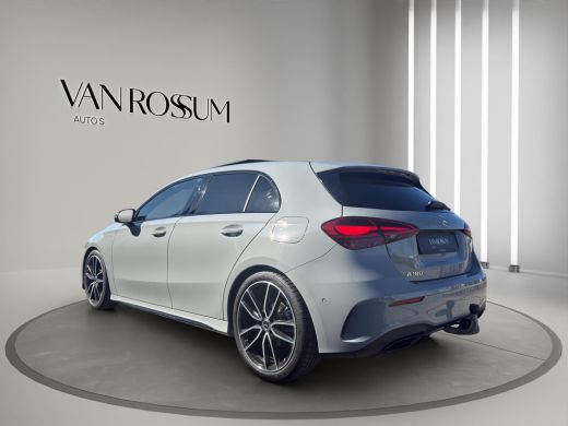 Mercedes-Benz A-Klasse 180 AMG Line | Pano | Sfeer | Stoelverw. | Camera | Trekhaak Electrisch | ActivLease financial lease