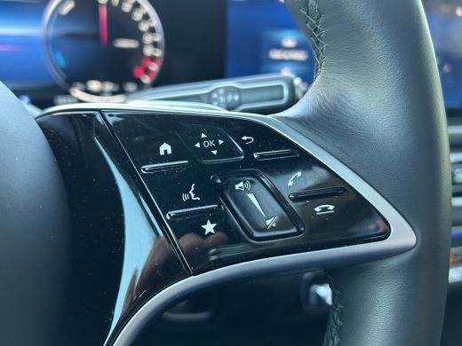 Mercedes-Benz GLE 400e 4Matic AMG // Luchtvering // Trekhaak 3300kg // Head-up // Multi Contour stoelen // Softclos... ActivLease financial lease