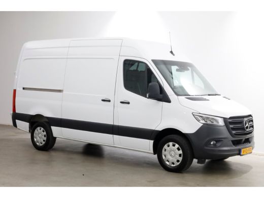 Mercedes-Benz Sprinter 319 CDI 3.0 V6 190pk L2H2 7G Automaat LED/Airco/Trekhaak 3500kg 10-2021 ActivLease financial lease
