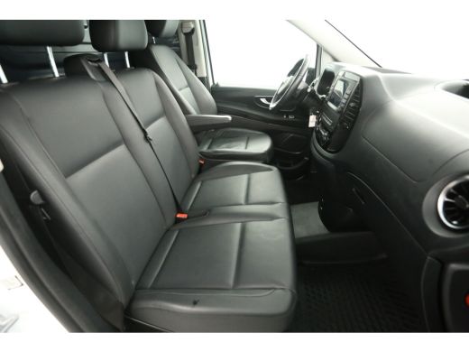 Mercedes-Benz Vito 114 CDI Lang | Aut. | Airco | Adap. Cruise | Camera | 3 Zits | Trekhaak | Carplay | Navi ActivLease financial lease