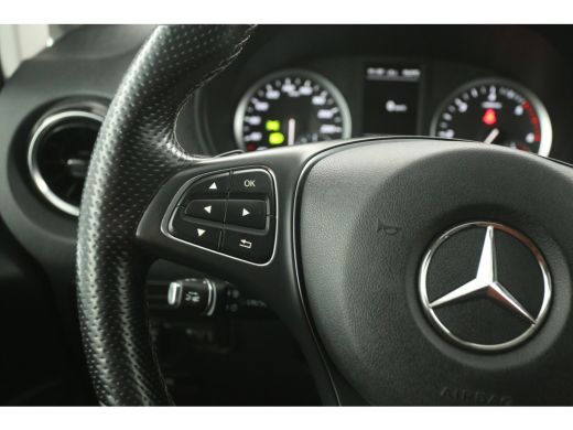 Mercedes-Benz Vito 114 CDI Lang | Aut. | Airco | Adap. Cruise | Camera | 3 Zits | Trekhaak | Carplay | Navi ActivLease financial lease