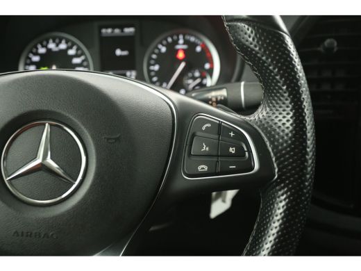 Mercedes-Benz Vito 114 CDI Lang | Aut. | Airco | Adap. Cruise | Camera | 3 Zits | Trekhaak | Carplay | Navi ActivLease financial lease