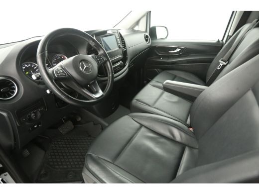 Mercedes-Benz Vito 114 CDI Lang | Aut. | Airco | Adap. Cruise | Camera | 3 Zits | Trekhaak | Carplay | Navi ActivLease financial lease