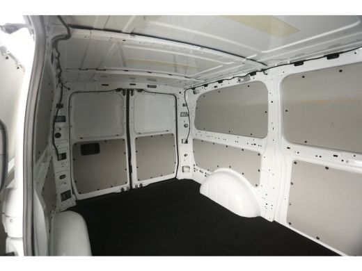 Mercedes-Benz Vito 114 CDI Lang | Aut. | Airco | Adap. Cruise | Camera | 3 Zits | Trekhaak | Carplay | Navi ActivLease financial lease