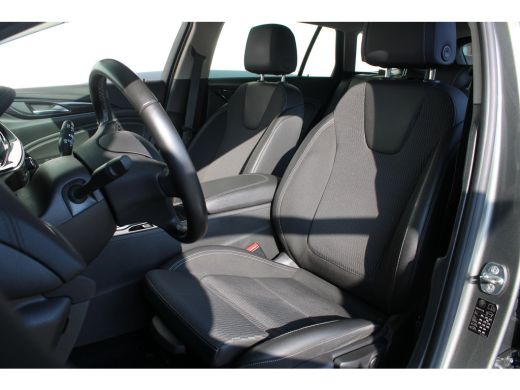 Opel Insignia Sports Tourer 1.6 Turbo Business Executive | Trekhaak | Navigatie | Keyless entry | Achteruitrijc... ActivLease financial lease