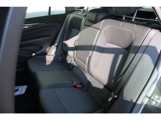 Opel Insignia Sports Tourer 1.6 Turbo Business Executive | Trekhaak | Navigatie | Keyless entry | Achteruitrijc... ActivLease financial lease