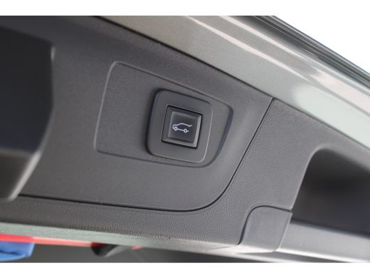 Opel Insignia Sports Tourer 1.6 Turbo Business Executive | Trekhaak | Navigatie | Keyless entry | Achteruitrijc... ActivLease financial lease