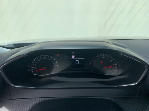 Peugeot 2008 1.2 PureTech Active AppleCarplay/ Android Auto | Cruise Control | Clima | DAB | Navi | Trekhaak | ActivLease financial lease