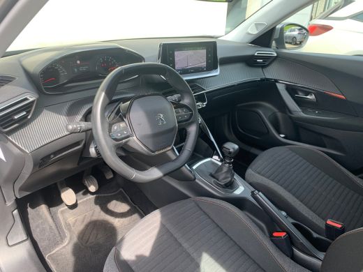 Peugeot 2008 1.2 PureTech Active AppleCarplay/ Android Auto | Cruise Control | Clima | DAB | Navi | Trekhaak | ActivLease financial lease