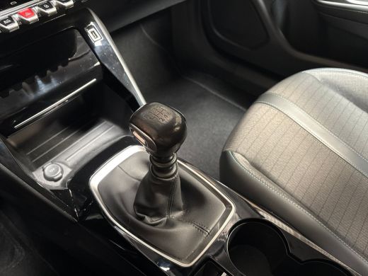 Peugeot 2008 1.2 PureTech Allure Sport 131Pk (VIRTUAL COCKPIT, APPLE CARPLAY, GROOT NAVI, 360 CAMERA, LEDER, S... ActivLease financial lease