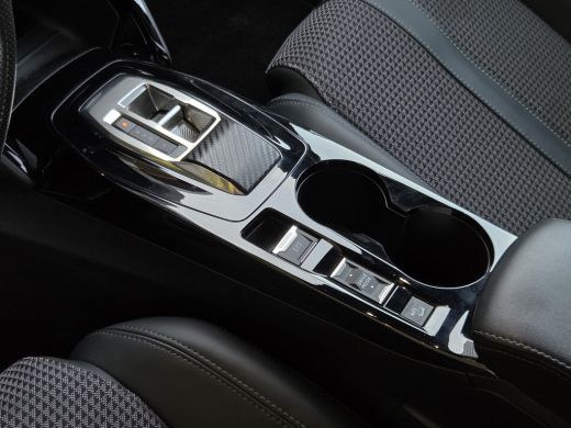 Peugeot 2008 1.2 PureTech GT Pack | Trekhaak | 360 Camera | Focal audio | Adaptive Cruise ActivLease financial lease