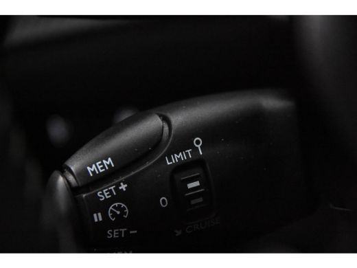 Peugeot 2008 1.5 BlueHDi Style *1ste Eigenaar*Navigatie*Trekhaak* ActivLease financial lease