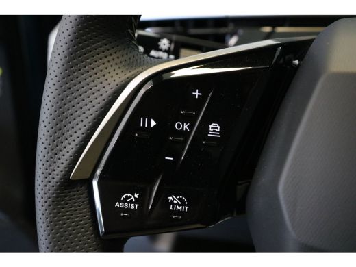 Peugeot 5008 1.2 Hybrid 145 GT | Panoramadak | Stoelen voor en achter verw. | Massage | Camera rondom | Stuurw... ActivLease financial lease