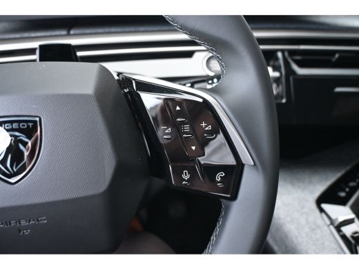 Peugeot e-5008 Allure Long Range 97 kWh DEMO-DEAL! 8 Jaar Garantie! | Afn. Trekhaak | Warmtepomp | 360 Camera | ... ActivLease financial lease