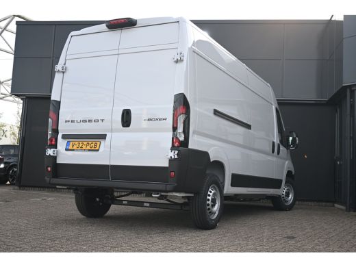 Peugeot e-Boxer 3.5t L3H2 110 kWh 280pk DEMO-DEAL! | Navigatie | Achteruitrijcamera | Digitale Binnenspiegel | Cl... ActivLease financial lease