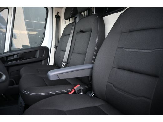 Peugeot e-Boxer 3.5t L3H2 110 kWh 280pk DEMO-DEAL! | Navigatie | Achteruitrijcamera | Digitale Binnenspiegel | Cl... ActivLease financial lease