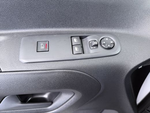 Peugeot e-Partner EV 50 kWh 136 Auto L1 | Cruise Control met snelheidsbegrenzer en bediening bij het stuurwiel | El... ActivLease financial lease