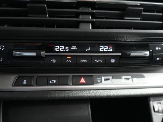 Peugeot Expert L3 75 kWh STX | ECall: Peugeot Connect SOS & Assistance | Elektrisch bedienbare en verwarmbare bu... ActivLease financial lease