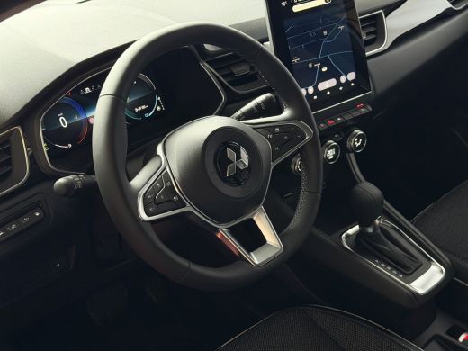Renault Captur PLUG IN HYBRID BENZINE EN 60KM ELEKTRISCH 1.6 PHEV AT INTENSE+ NW AUTO / CAMERA / NAVI LED STOELV... ActivLease financial lease