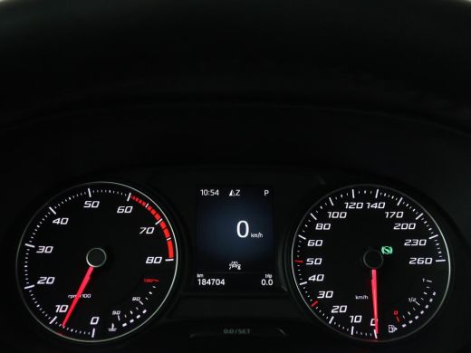 Seat Ateca 1.5 TSI Style | Automaat | Trekhaak | Camera | Carplay | Navigatie | Cruise control | Climate con... ActivLease financial lease