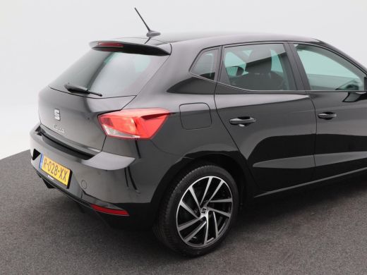 Seat Ibiza 1.0 TSi Style Business Connect | Stoelverwarming | Parkeer Sensoren | Carplay | Cruise Control | ... ActivLease financial lease