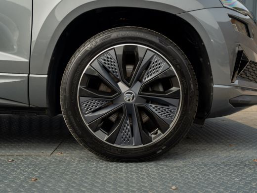 Skoda Karoq 1.5 TSI ACT Sportline Business | Camera | Adapt. Cr. | Stoel & Stuur verw. | Prijs Rijklaar!! ActivLease financial lease