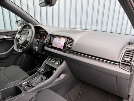 Skoda Karoq 1.5 TSI ACT Sportline Business | Camera | Adapt. Cr. | Stoel & Stuur verw. | Prijs Rijklaar!! ActivLease financial lease
