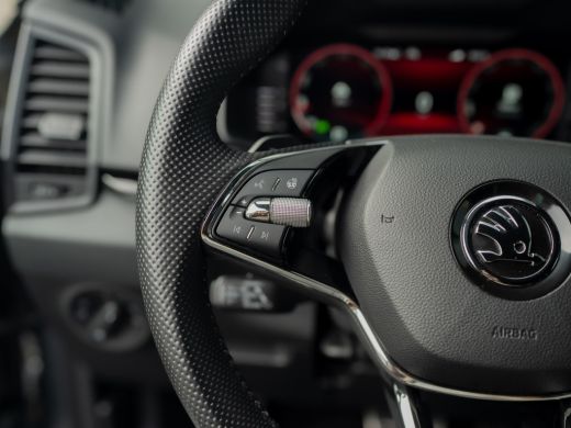 Skoda Karoq 1.5 TSI ACT Sportline Business | Camera | Adapt. Cr. | Stoel & Stuur verw. | Prijs Rijklaar!! ActivLease financial lease