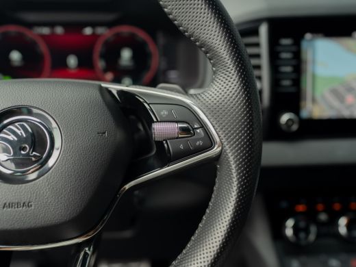Skoda Karoq 1.5 TSI ACT Sportline Business | Camera | Adapt. Cr. | Stoel & Stuur verw. | Prijs Rijklaar!! ActivLease financial lease