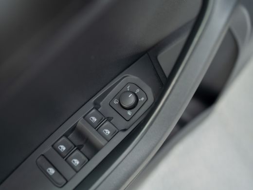 Skoda Karoq 1.5 TSI ACT Sportline Business | Camera | Adapt. Cr. | Stoel & Stuur verw. | Prijs Rijklaar!! ActivLease financial lease