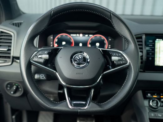 Skoda Karoq 1.5 TSI ACT Sportline Business | Pano | Trekhaak wegkl. | Stoelgeheugen | 360 Camera | Prijs Rijk... ActivLease financial lease