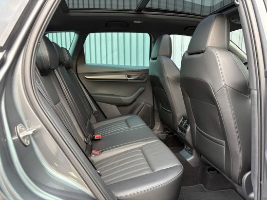 Skoda Karoq 1.5 TSI ACT Sportline Business | Pano | Trekhaak wegkl. | Stoelgeheugen | 360 Camera | Prijs Rijk... ActivLease financial lease