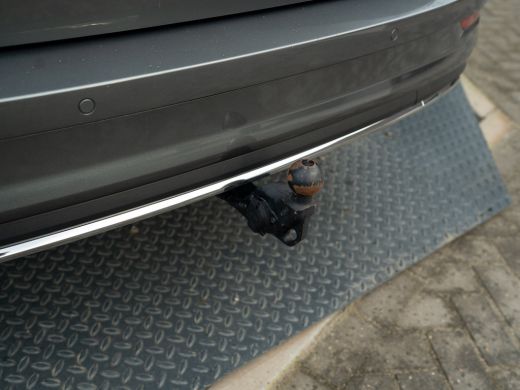 Skoda Karoq 1.5 TSI ACT Sportline Business | Pano | Trekhaak wegkl. | Stoelgeheugen | 360 Camera | Prijs Rijk... ActivLease financial lease