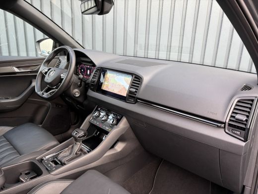 Skoda Karoq 1.5 TSI ACT Sportline Business | Pano | Trekhaak wegkl. | Stoelgeheugen | 360 Camera | Prijs Rijk... ActivLease financial lease