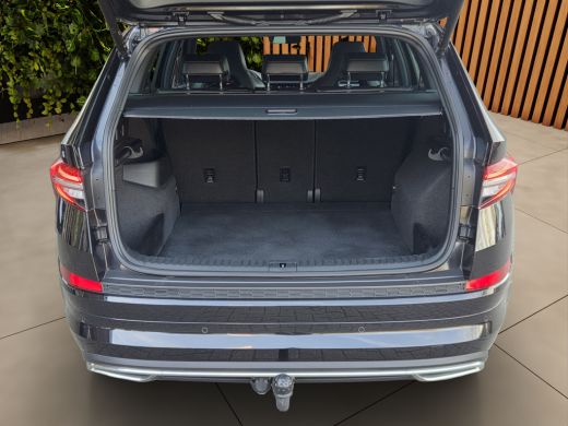 Skoda Kodiaq 1.5 TSI Sportline Business | Trekhaak | Camera | Adaptive Cruise | Stuur/stoelverwarming ActivLease financial lease