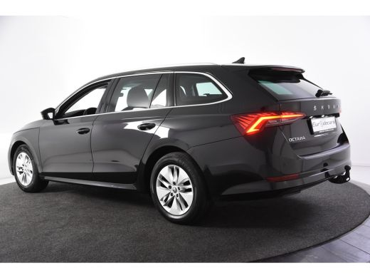 Skoda Octavia Combi Clever *1ste Eigenaar*Trekhaak*Navigatie*Camera* ActivLease financial lease