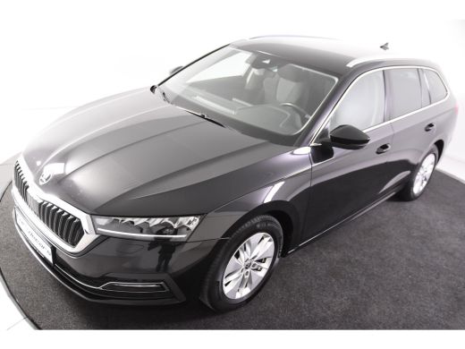 Skoda Octavia Combi Clever *1ste Eigenaar*Trekhaak*Navigatie*Camera* ActivLease financial lease