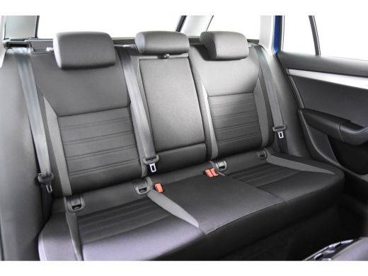 Skoda Octavia Combi 1.0 TSI Greentech Ambition *1ste Eigenaar*Navigatie*PDC*Trekhaak* ActivLease financial lease