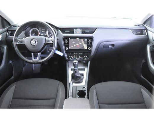 Skoda Octavia Combi 1.0 TSI Greentech Ambition *1ste Eigenaar*Navigatie*PDC*Trekhaak* ActivLease financial lease