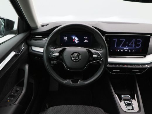 Skoda Octavia Combi 1.5 e-TSi 150 Pk Automaat Business Edition Plus | Camera | Stoelverwarming | Cruise Control... ActivLease financial lease