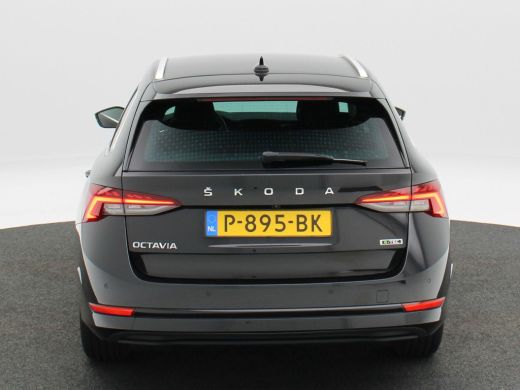 Skoda Octavia Combi 1.5 e-TSi 150 Pk Automaat Business Edition Plus | Camera | Stoelverwarming | Cruise Control... ActivLease financial lease