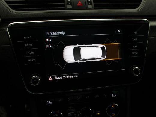 Skoda Superb 1.4 TSi 218 Pk iV Sportline Business | Panoramadak | Adaptive Cruise | Stuur/Stoel Verwarming | C... ActivLease financial lease