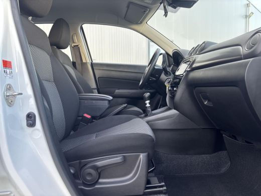 Suzuki Vitara 1.4 Boosterjet Comfort Smart Hybrid | GEEN AFLEVERKOSTEN | Navigatiesysteem | Airconditioning | T... ActivLease financial lease