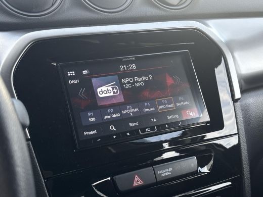 Suzuki Vitara 1.4 Boosterjet Comfort Smart Hybrid | GEEN AFLEVERKOSTEN | Navigatiesysteem | Airconditioning | T... ActivLease financial lease