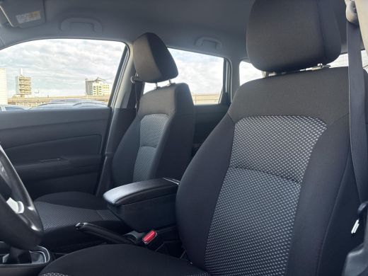 Suzuki Vitara 1.4 Boosterjet Comfort Smart Hybrid | GEEN AFLEVERKOSTEN | Navigatiesysteem | Airconditioning | T... ActivLease financial lease