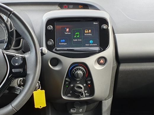 Toyota Aygo 1.0 VVT-i x-play **APPLE CARPLAY/ BEGRENZER/ TOERENTELLER** ActivLease financial lease
