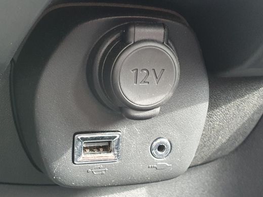 Toyota Aygo 1.0 VVT-i x-play **APPLE CARPLAY/ BEGRENZER/ TOERENTELLER** ActivLease financial lease