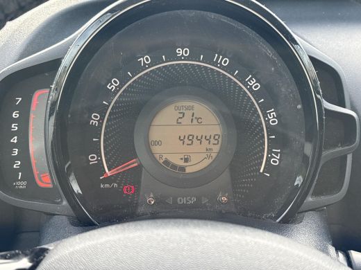 Toyota Aygo 1.0 VVT-i x-play **APPLE CARPLAY/ BEGRENZER/ TOERENTELLER** ActivLease financial lease