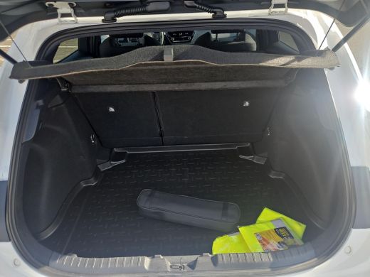 Toyota Corolla 1.8 Hybrid Dynamic Apple Carplay / Android Auto / voorstoelen verwarmbaar / stuurwielverwarming ActivLease financial lease