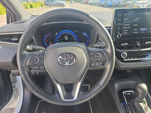 Toyota Corolla 1.8 Hybrid Dynamic Apple Carplay / Android Auto / voorstoelen verwarmbaar / stuurwielverwarming ActivLease financial lease